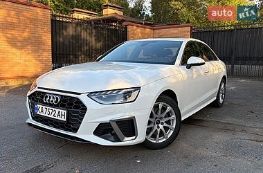 Седан Audi A4 2021 в Киеве