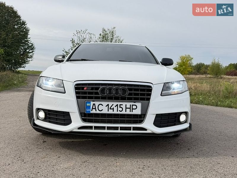 Универсал Audi A4 2010 в Нововолынске