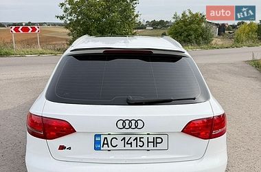 Универсал Audi A4 2010 в Нововолынске