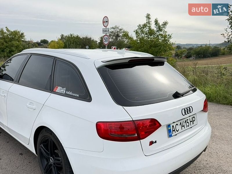 Универсал Audi A4 2010 в Нововолынске