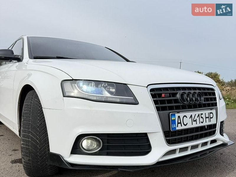 Универсал Audi A4 2010 в Нововолынске