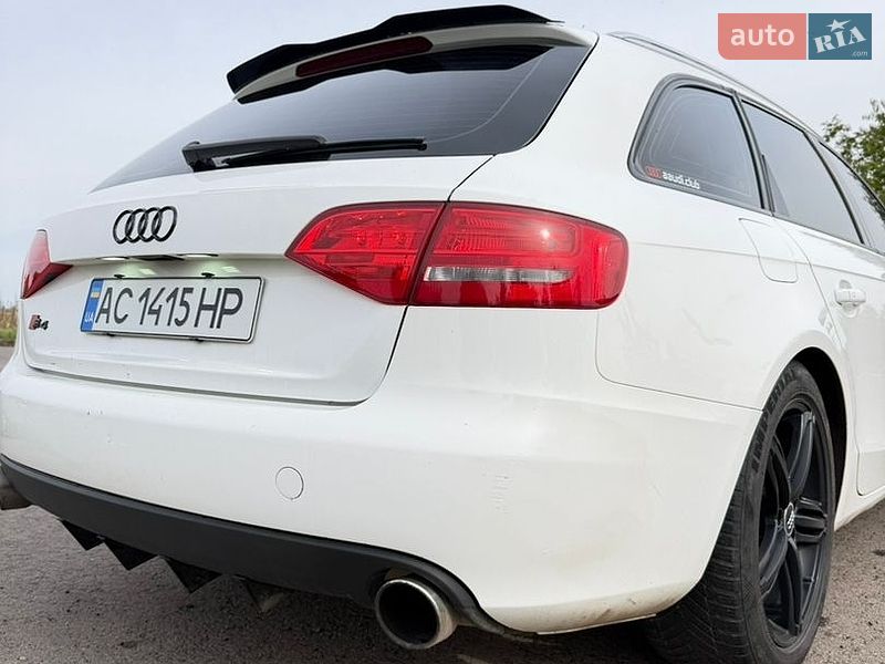 Универсал Audi A4 2010 в Нововолынске