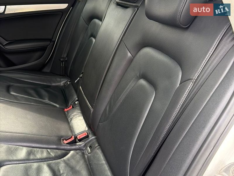 Универсал Audi A4 2010 в Нововолынске