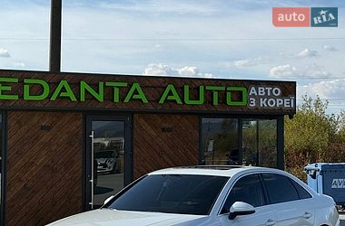 Седан Audi A4 2020 в Ужгороде