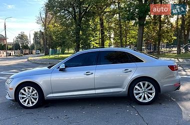 Седан Audi A4 2016 в Виннице