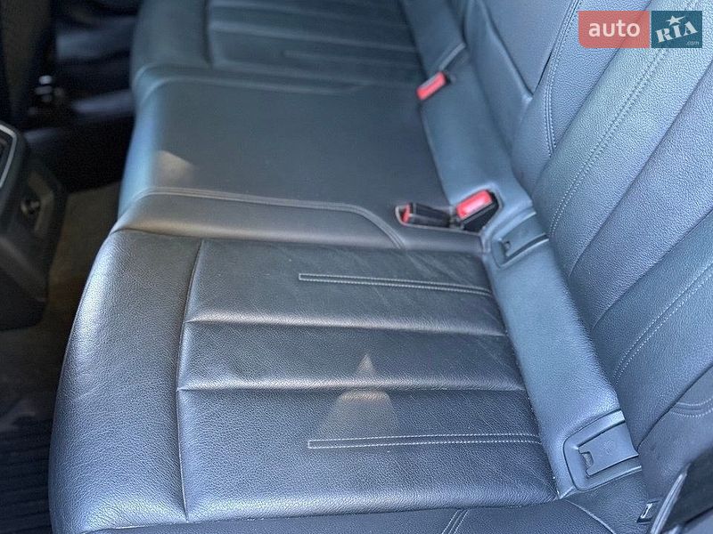 Седан Audi A4 2016 в Виннице