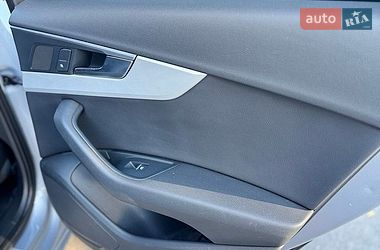 Седан Audi A4 2016 в Виннице