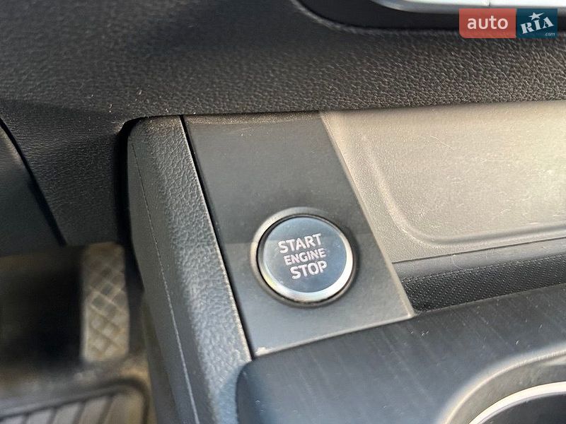 Седан Audi A4 2016 в Виннице