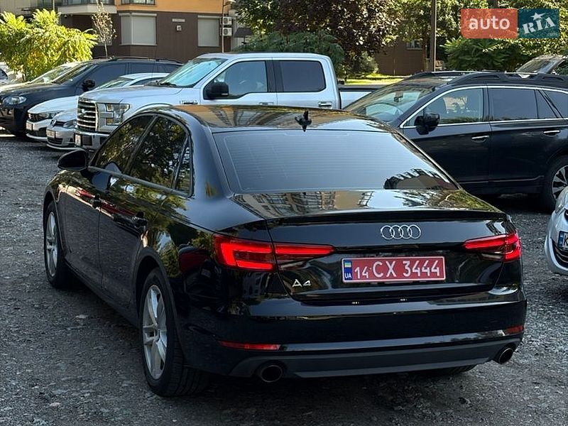 Седан Audi A4 2017 в Киеве