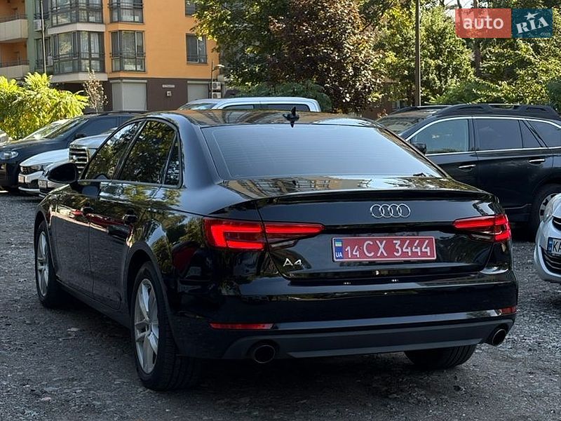 Седан Audi A4 2017 в Киеве