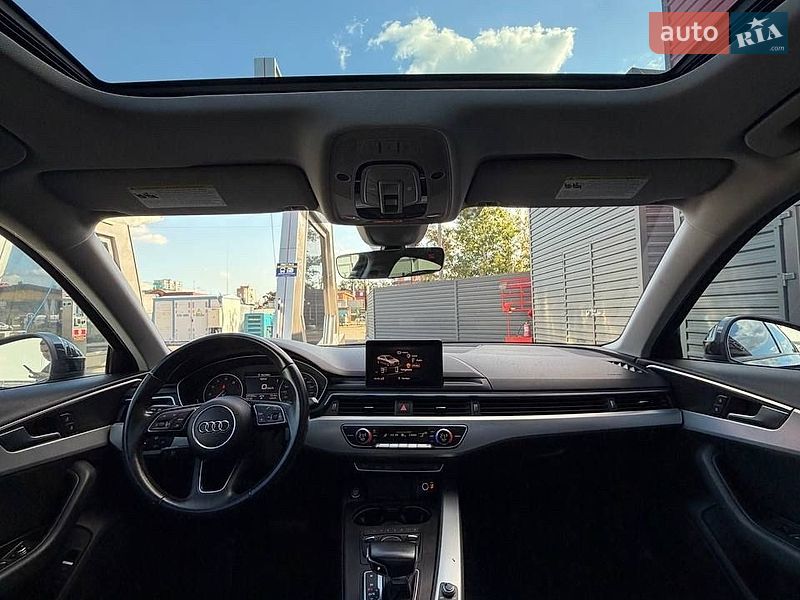 Седан Audi A4 2017 в Киеве