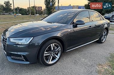 Седан Audi A4 2018 в Харкові