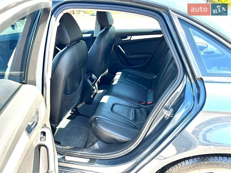 Седан Audi A4 2009 в Запоріжжі