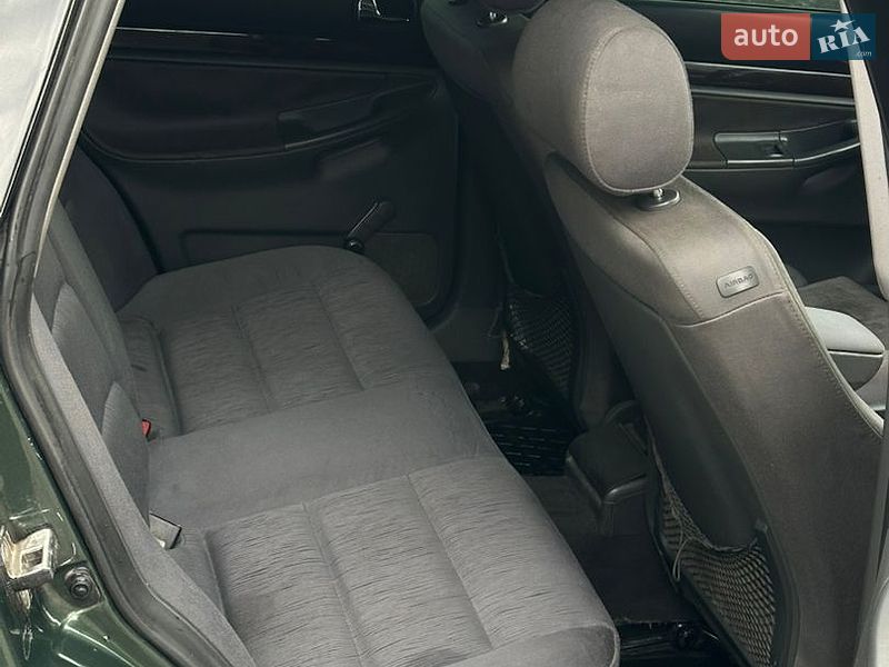 Універсал Audi A4 2000 в Дніпрі