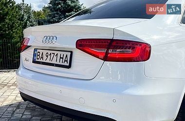 Седан Audi A4 2012 в Софиевской Борщаговке
