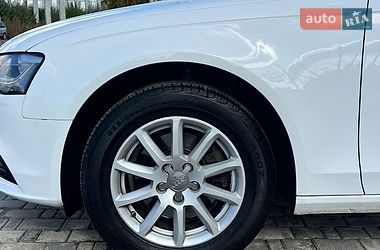 Седан Audi A4 2012 в Софиевской Борщаговке
