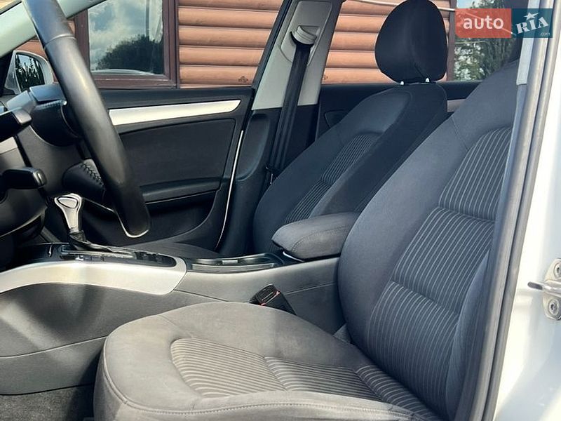 Седан Audi A4 2012 в Софиевской Борщаговке