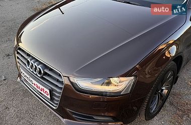 Седан Audi A4 2012 в Вінниці