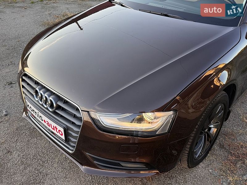Седан Audi A4 2012 в Вінниці