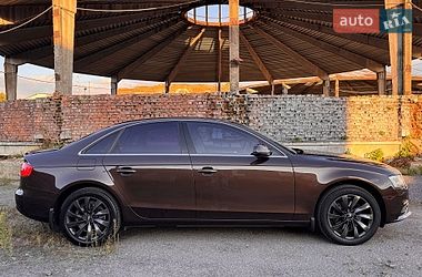 Седан Audi A4 2012 в Вінниці