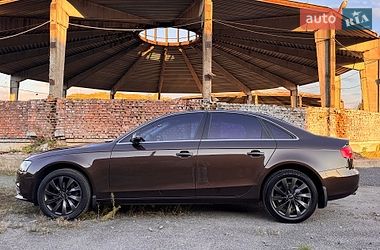 Седан Audi A4 2012 в Вінниці