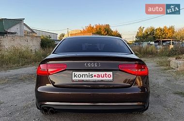 Седан Audi A4 2012 в Вінниці