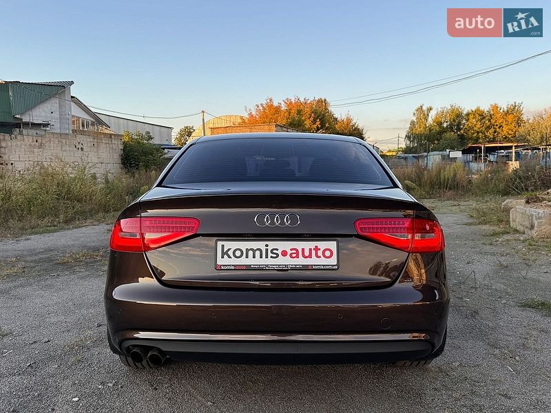 Седан Audi A4 2012 в Вінниці