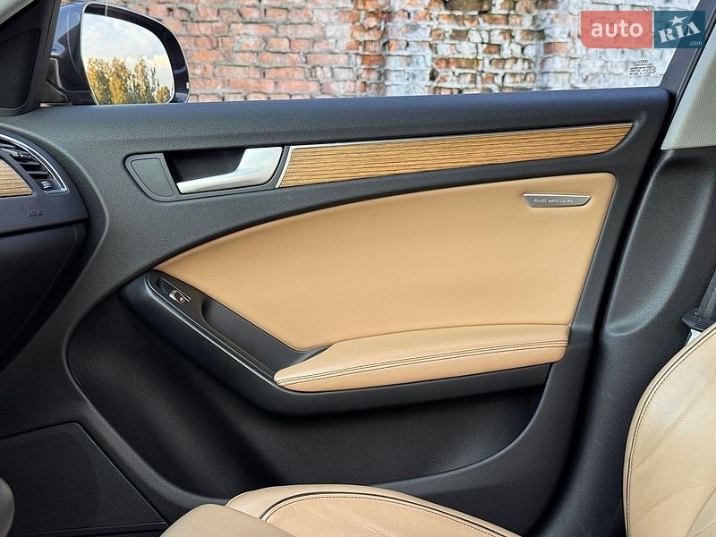 Седан Audi A4 2012 в Вінниці