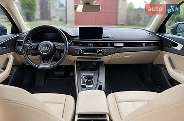 Седан Audi A4 2016 в Ивано-Франковске