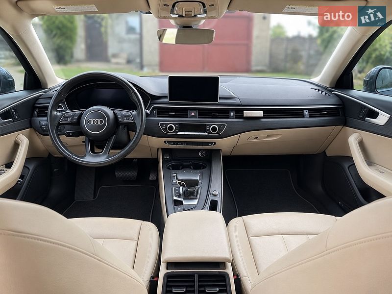 Седан Audi A4 2016 в Ивано-Франковске