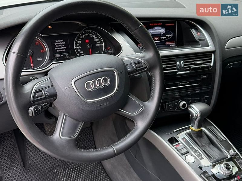 Седан Audi A4 2013 в Запорожье