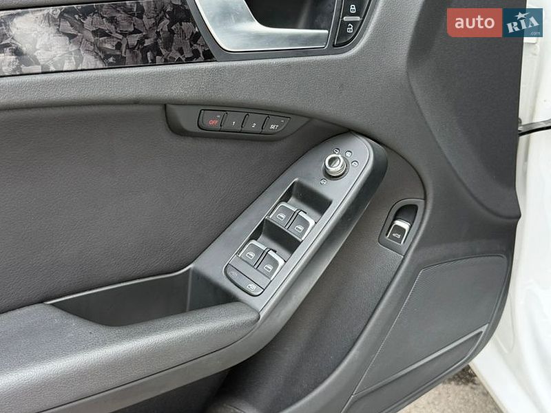 Седан Audi A4 2013 в Запорожье