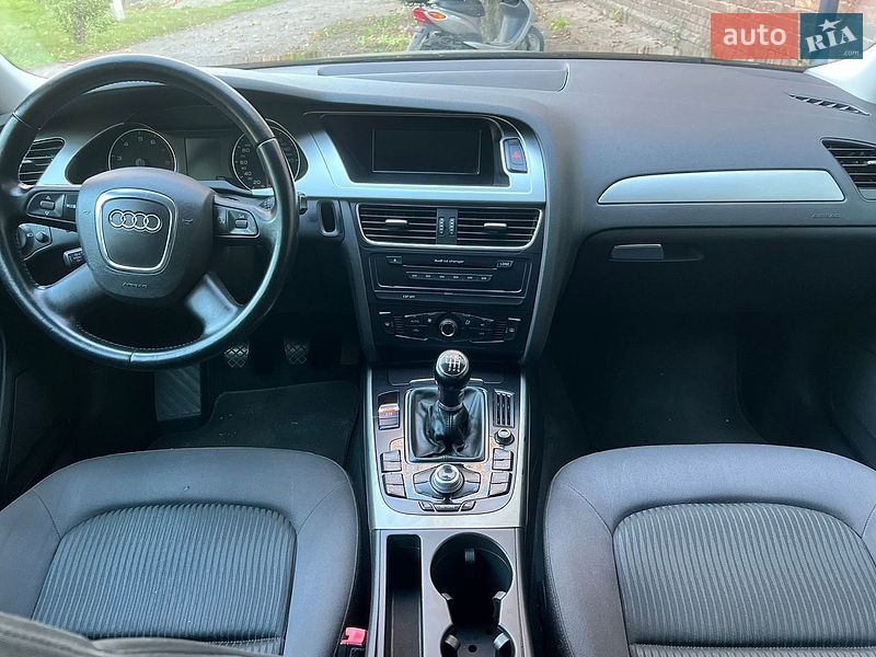 Седан Audi A4 2008 в Гайвороне
