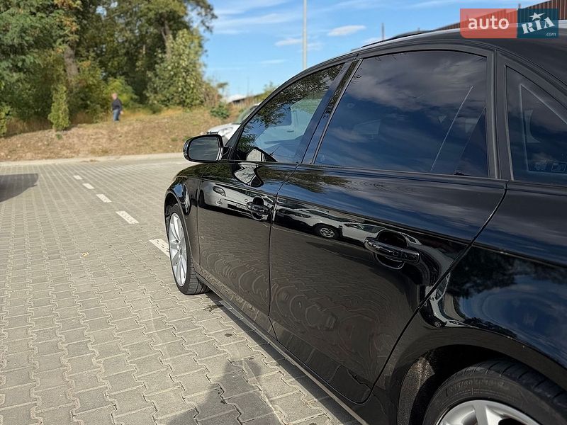 Седан Audi A4 2013 в Тернополі