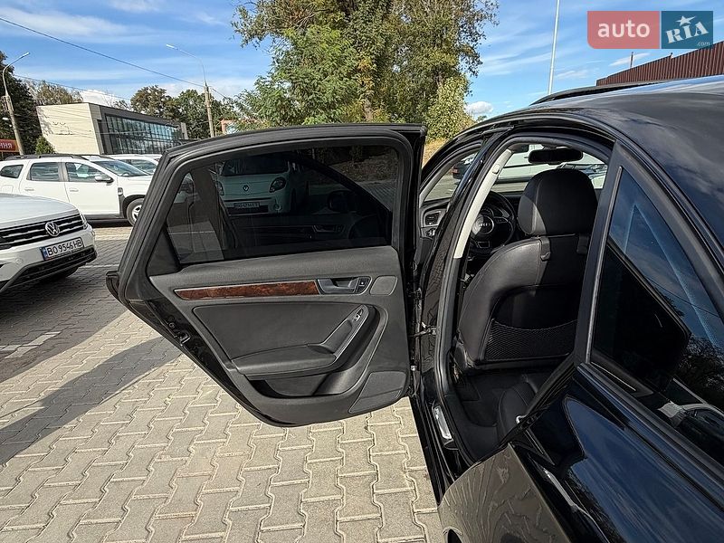 Седан Audi A4 2013 в Тернополі