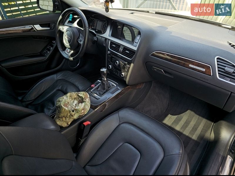 Седан Audi A4 2014 в Києві