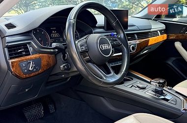 Седан Audi A4 2015 в Львове