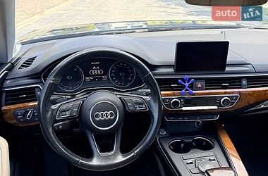 Седан Audi A4 2015 в Львове