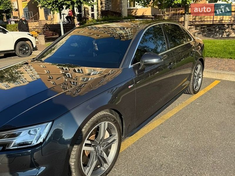 Седан Audi A4 2016 в Бучі