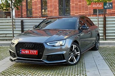 Седан Audi A4 2018 в Самборі
