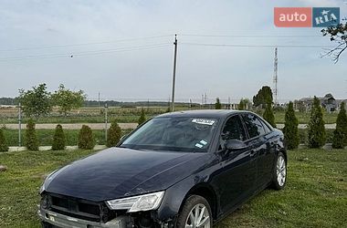 Седан Audi A4 2016 в Львове