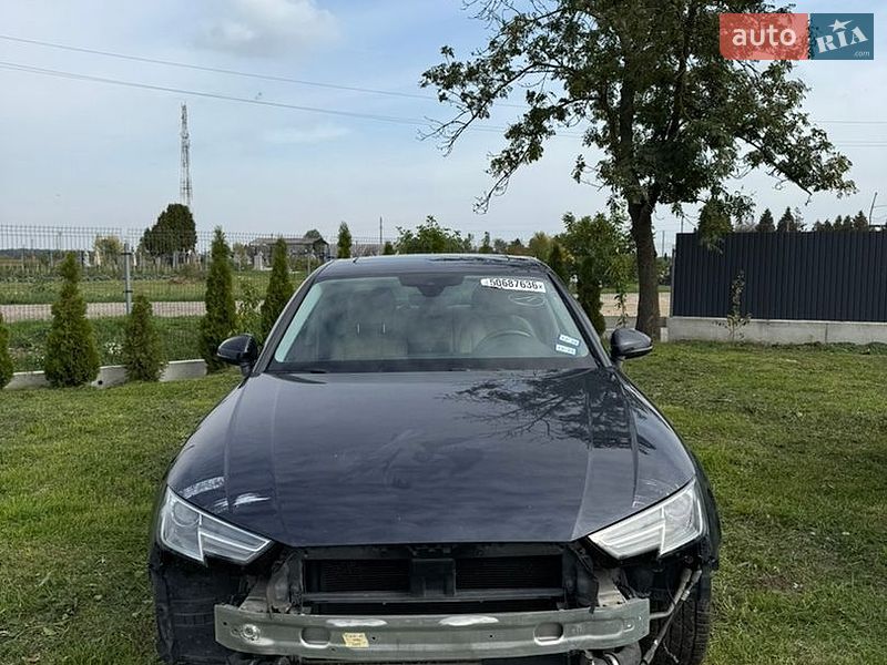 Седан Audi A4 2016 в Львове