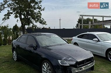 Седан Audi A4 2016 в Львове