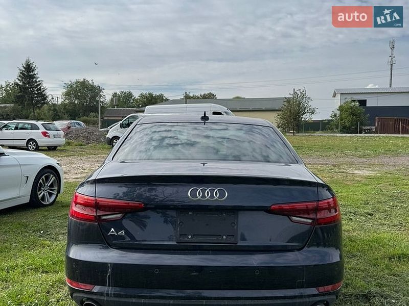Седан Audi A4 2016 в Львове