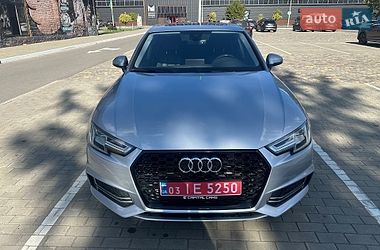 Седан Audi A4 2018 в Луцке