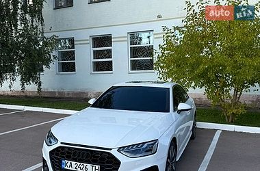 Седан Audi A4 2023 в Коростені