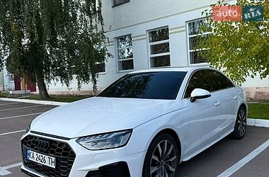 Седан Audi A4 2023 в Коростені