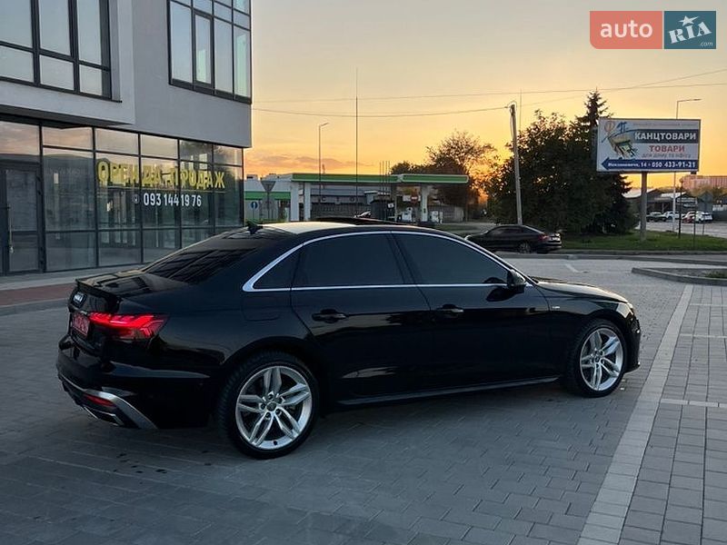 Седан Audi A4 2023 в Івано-Франківську