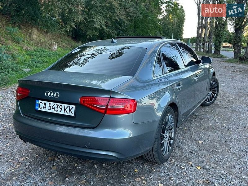Седан Audi A4 2013 в Черкасах