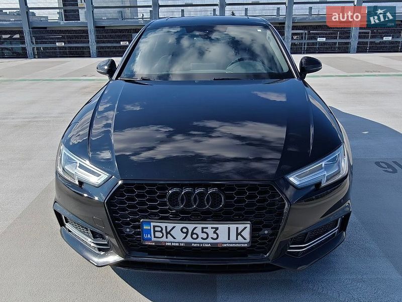 Седан Audi A4 2016 в Ровно